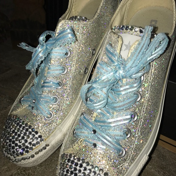 Customized glitter silver converse with rhinestone - Picture 2 of 6